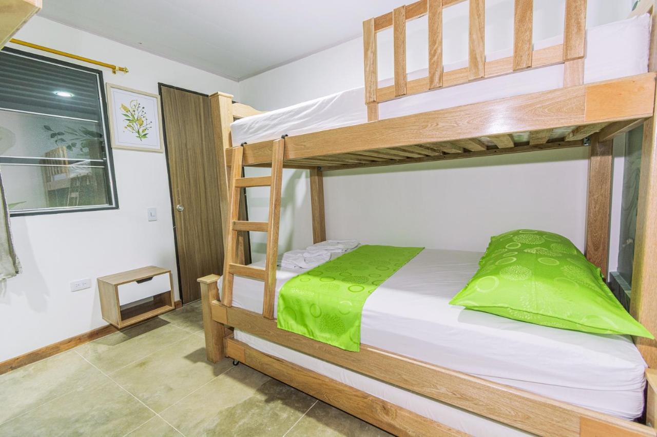 Nomada Hotel Гуатапе Екстер'єр фото